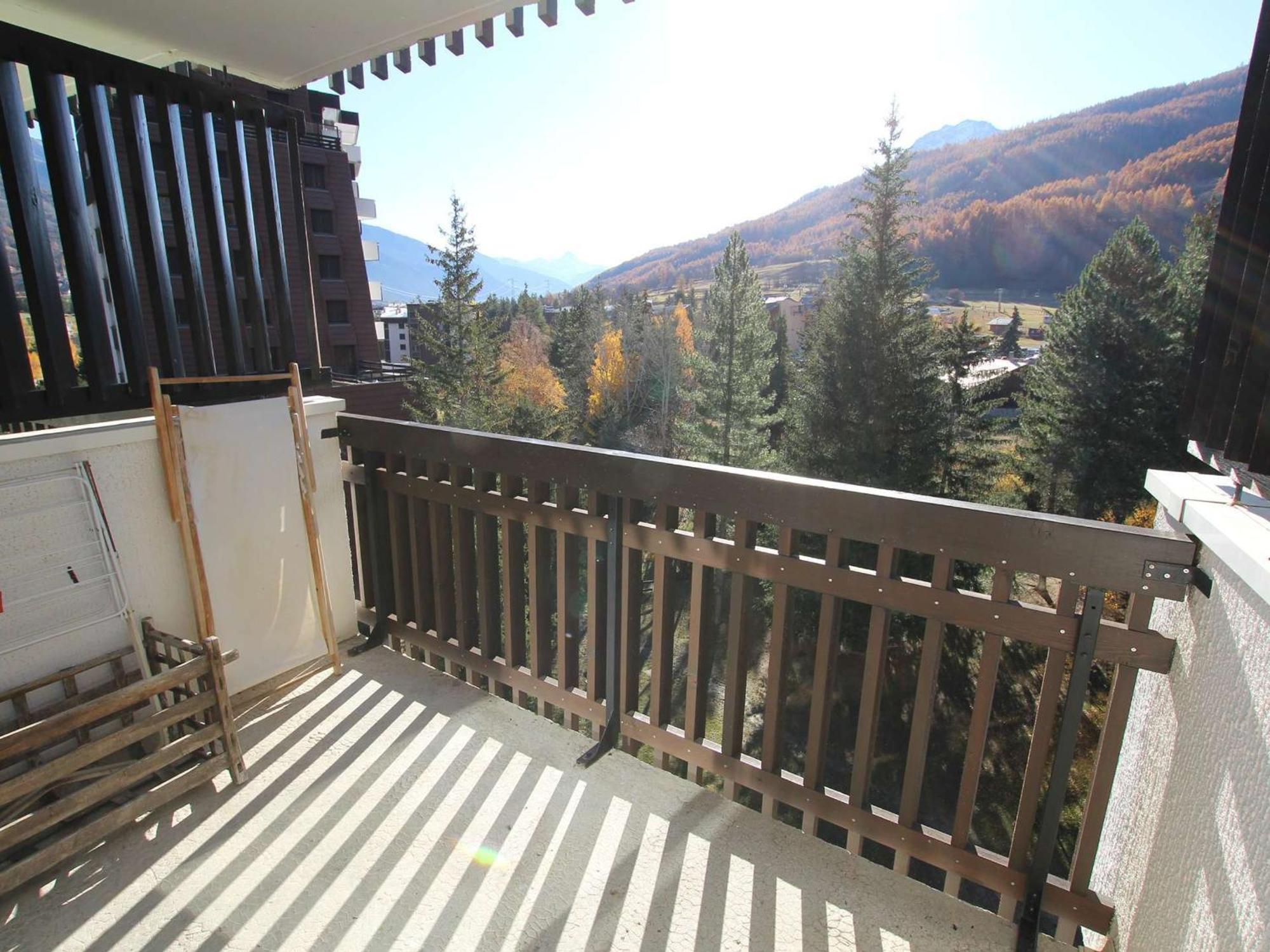 Appartement 3 Pieces, 6 Couchages A La Salle-Les-Alpes, Proche Pistes, Balcon Et Terrasse - Fr-1-330F-41 Serre Chevalier Luaran gambar